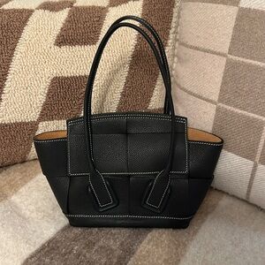 Black Bottega Arco Bag Maxi Intrecciato Leather Mini